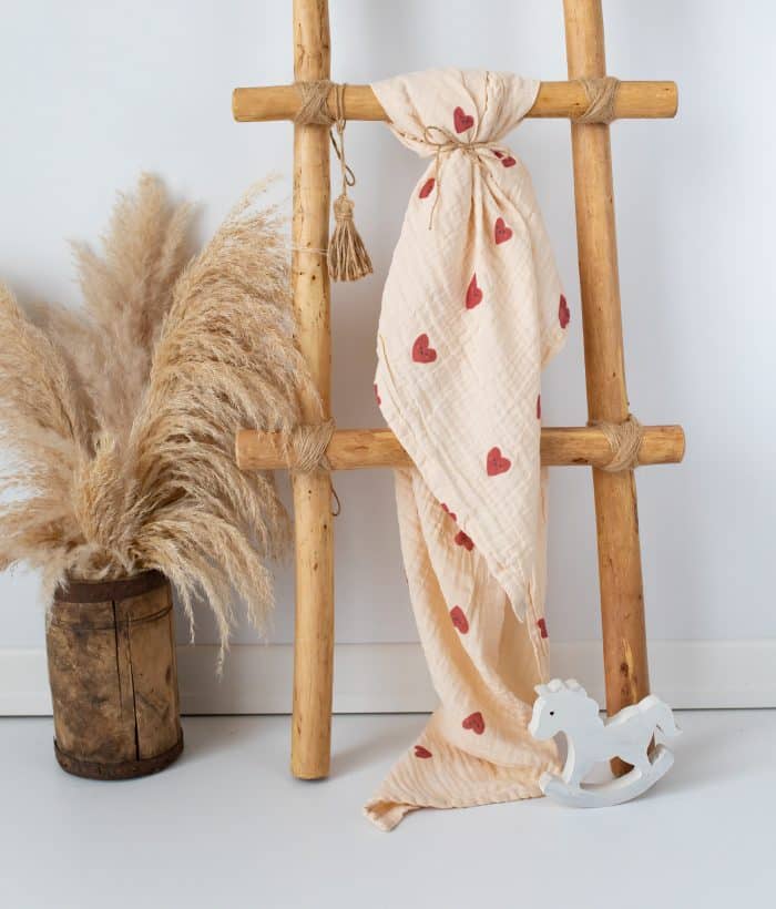 Kalp Desenli Müslin Örtü "Cute Hearts" - Görsel 3