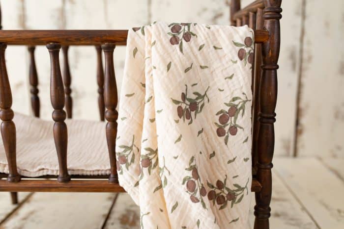 Zeytin Desenli Müslin Örtü "Healthy Olive" - Görsel 2