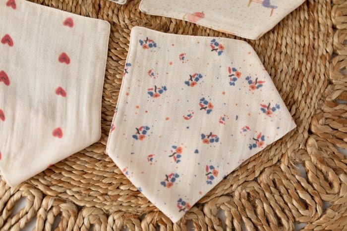 Çiçek Desenli Müslin Önlük "Blossom" - Görsel 3