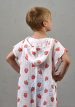 Çilek Müslin Panço "Happy Strawberry" - Görsel 3